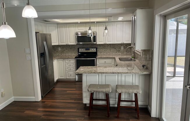 Move-In Special! Get November FREE When You Sign a 1-Year Lease!