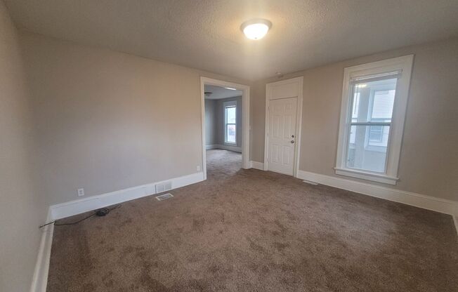 3 beds, 1 bath, $1,395