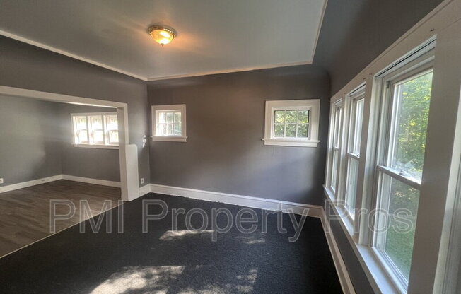 1536 N 38 ST