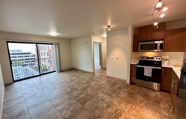 1 bed, 1 bath, 648 sqft, $1,975, Unit Unit 501