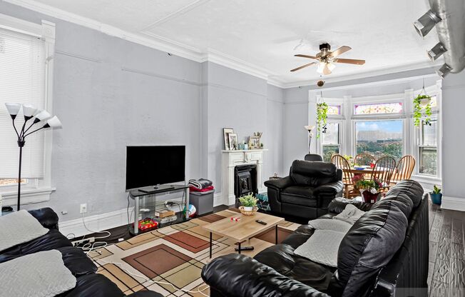 624-8 S. Racine Ave.