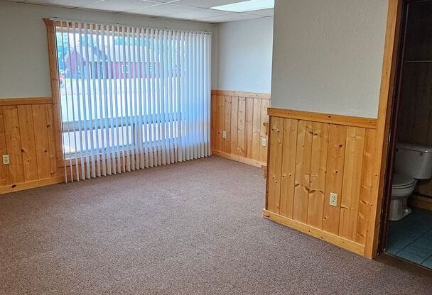Knotty Pines Apartments