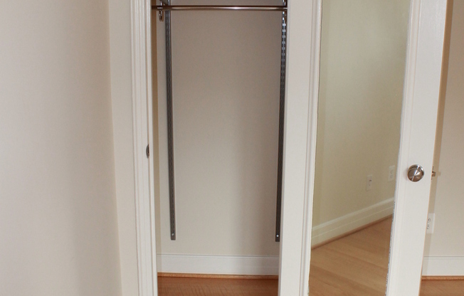 1 bed, 1 bath, 700 sqft, $2,500, Unit 600