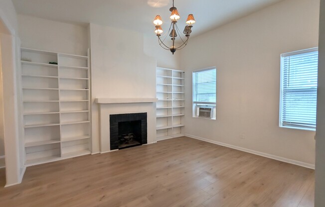 15 MINETTA ST