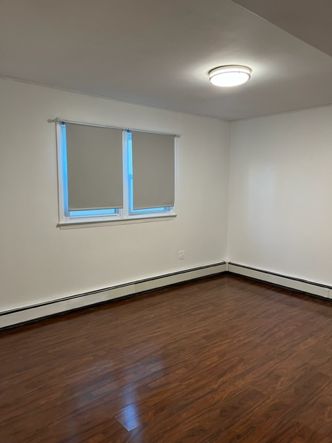 402 CORTELYOU AVE