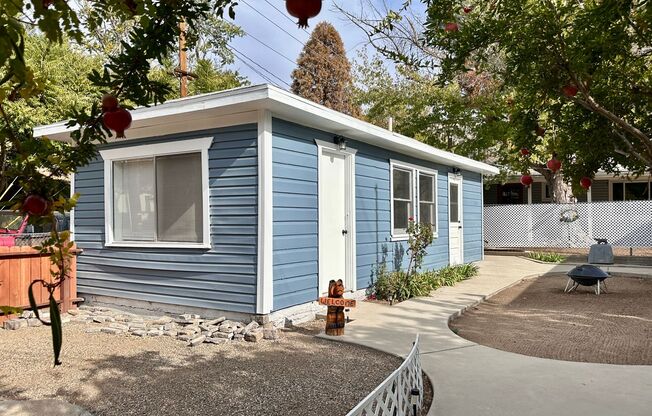 Fully Renovated Studio Steps from the Kern River