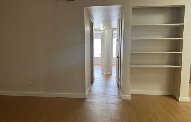 2 beds, 1 bath, 900 sqft, $1,145, Unit ELP2202-232