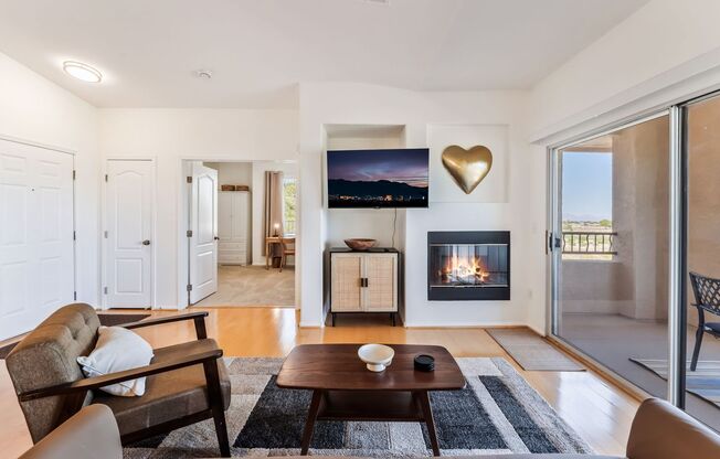 2 beds, 1.5 baths, $2,500, Unit # 204