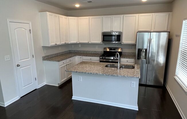 4 Bedroom Townhome near Arrowood