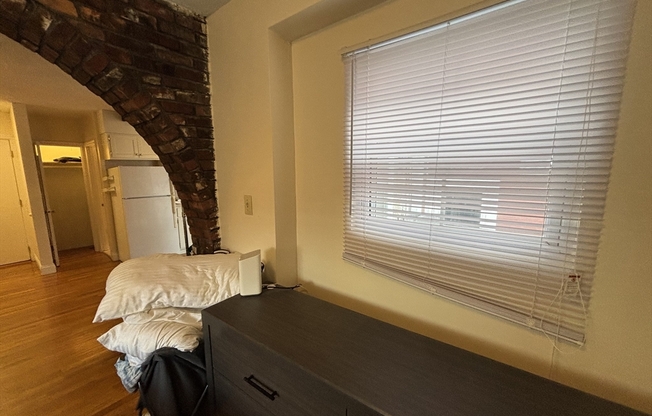 Studio, 1 bath, 700 sqft, $2,495, Unit F