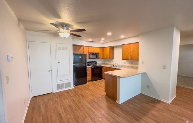 2 beds, 1 bath, 825 sqft, $1,525