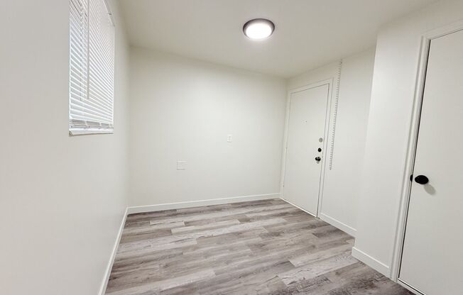 3 beds, 1 bath, $1,799, Unit A