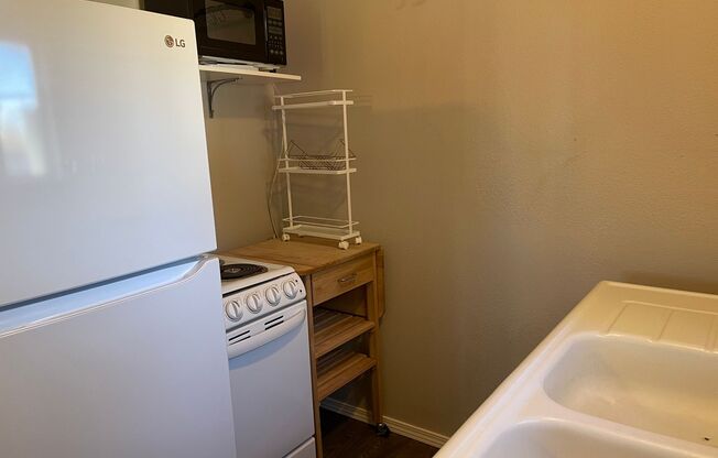 Studio, 1 bath, $1,500