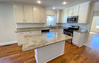 3 bed, 2 bath in High Point Terrace with granite and stainless appliances