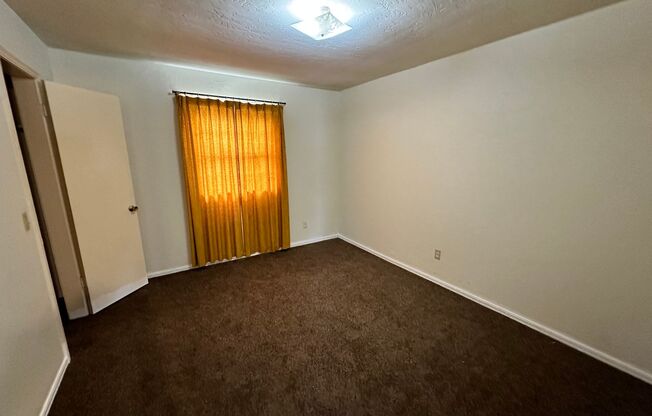 2 beds, 1 bath, $790