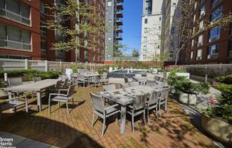 555 W 23 ST