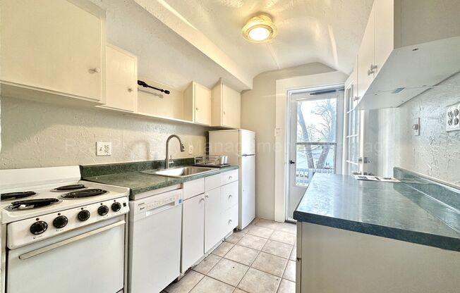 541 Pearson St.