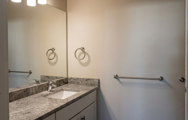 2 beds, 2 baths, 1,950 sqft, $5,500, Unit 506 - Penthouse