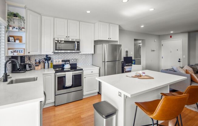 1 bed, 1 bath, $2,495, Unit # #D 19