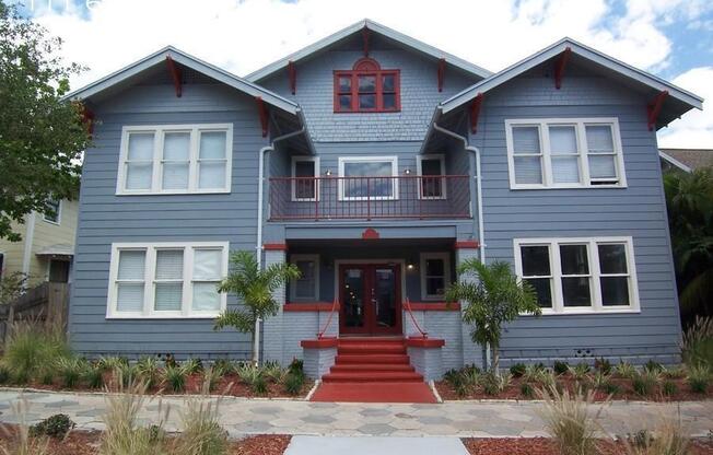 111 6 AVE N
