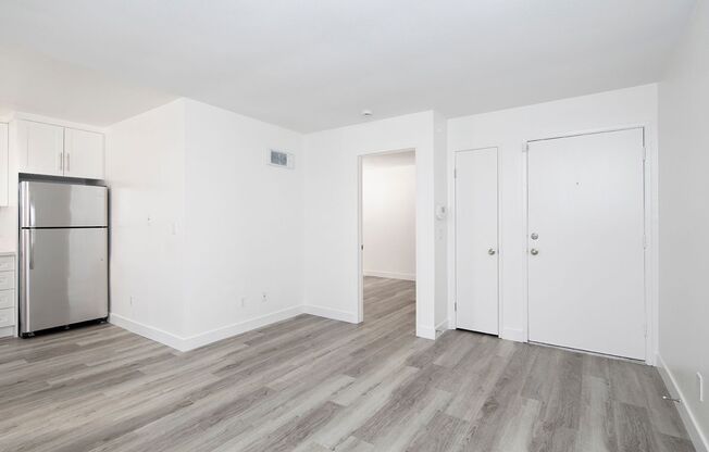 1 bed, 1 bath, 550 sqft, $1,975, Unit B111