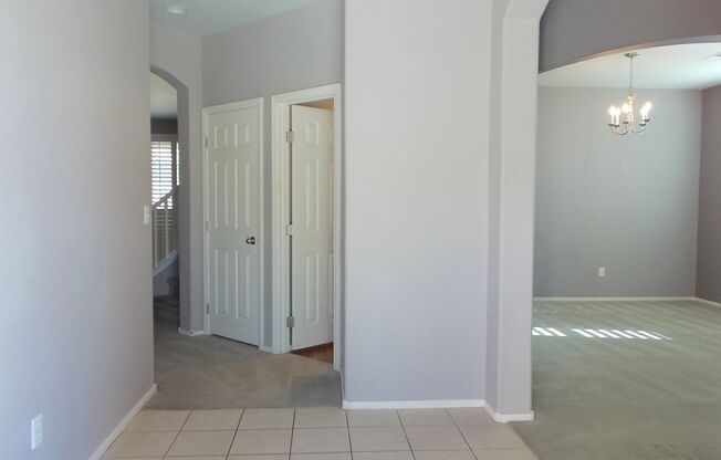 Spacious 3-Bedroom Cul-de-Sac Home in Prime Location