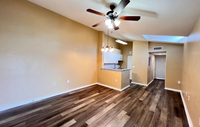 1 bed, 1 bath, $1,280, Unit Unit 338