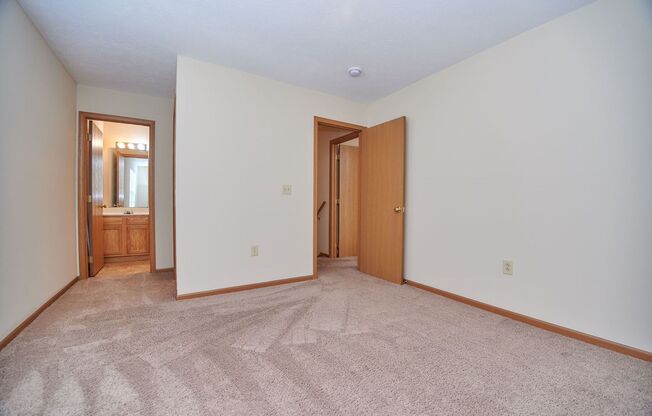 2 beds, 2.5 baths, 1,110 sqft, $1,405, Unit 2103