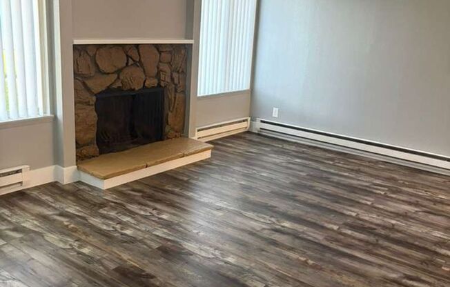 2 beds, 1 bath, 850 sqft, $1,575, Unit 1107 L6