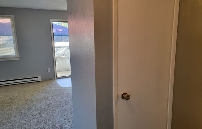 2 beds, 1 bath, $1,545, Unit Unit 3