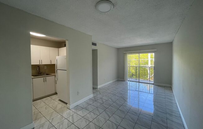 409 SW 8 AVE