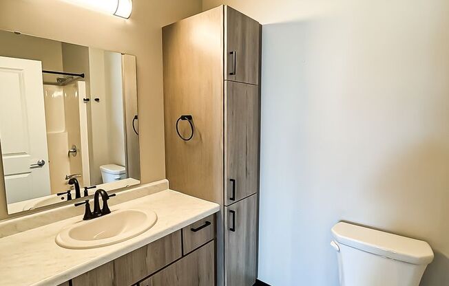 2 beds, 2 baths, 1,339 sqft, $1,940, Unit 124