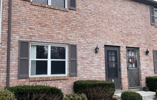 2 Bedroom Townhome in Moon