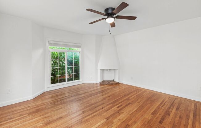 1500 Floribunda Avenue (967r)