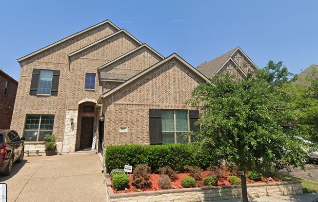 House in Highly sought after Craig Ranch Neighborhood