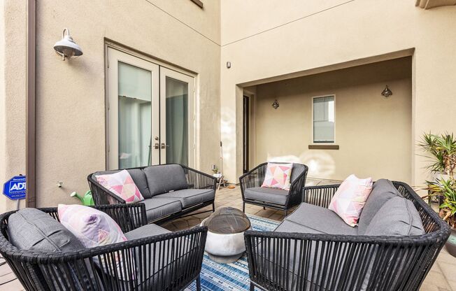 Beautiful 5 bedroom home in Heart of Carmel Valley