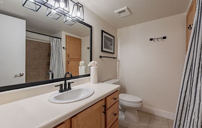 2 beds, 1 bath, $1,545, Unit #105