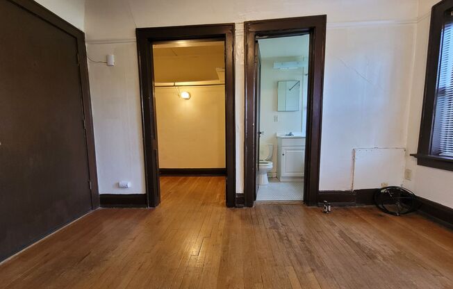 Studio, 1 bath, $745, Unit 111