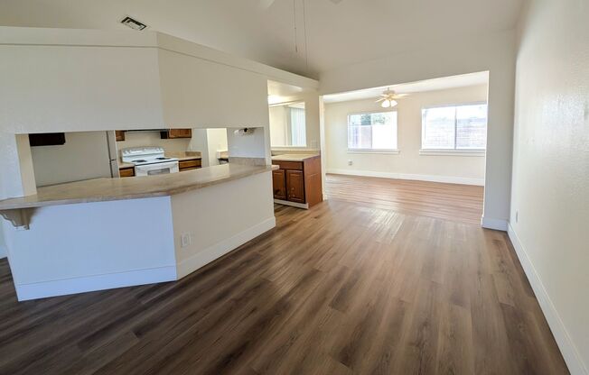3 Bedroom Home in the Canyon Run at the Provinces Community Near N McQueen Rd and E Ray Rd!