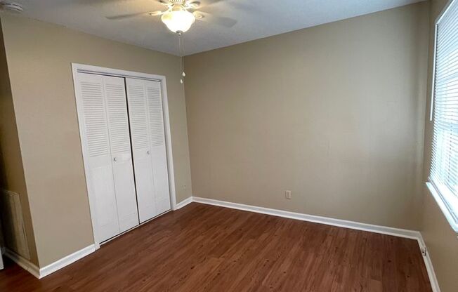 3 beds, 2 baths, $1,600