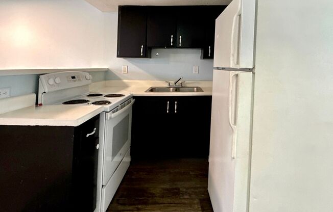 1 bed, 1 bath, 650 sqft, $1,049, Unit 6228-12 (J)