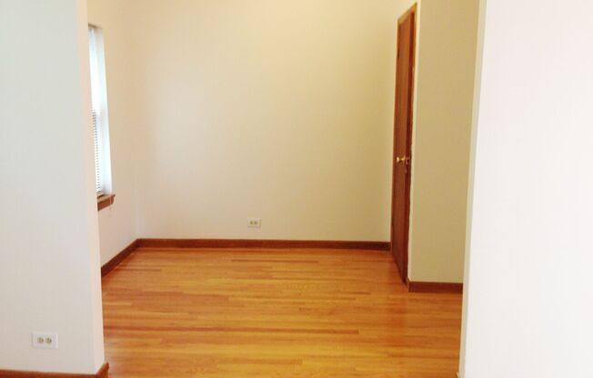 715 S Claremont