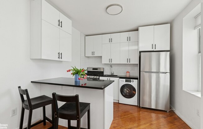 195 PROSPECT PARK W