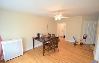 2 beds, 1 bath, 950 sqft, $1,700, Unit 3902-3A