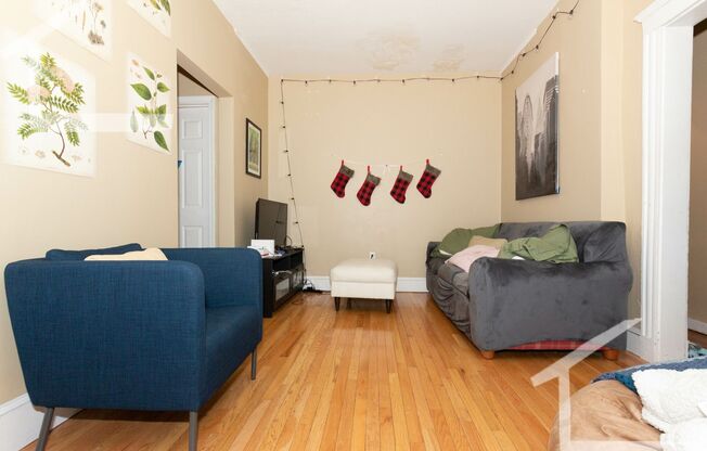 Beautiful 4 bed right in the heart of BU....