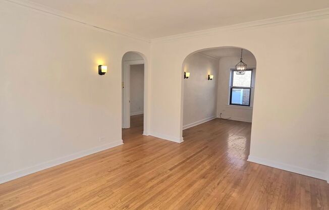 1623-33 W. Lunt