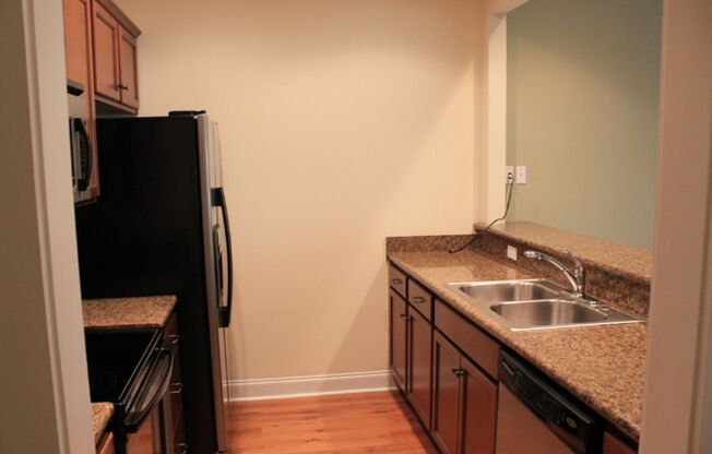 2 beds, 2 baths, $1,800