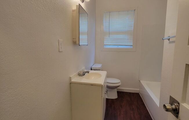 3 beds, 2 baths, $1,545