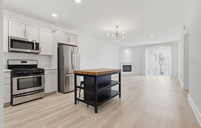 2 beds, 2 baths, 1,127 sqft, $3,500, Unit 308