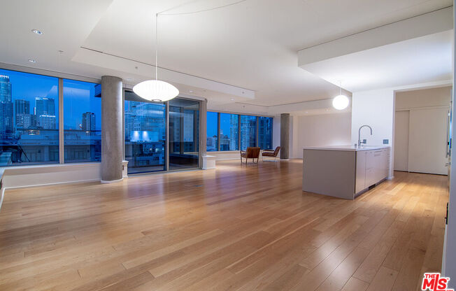 2 beds, 2.5 baths, 2,320 sqft, $6,700, Unit 1511